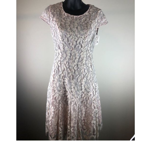NWT Tommy Hilfiger Lace Dress Size 2 - Picture 1 of 5